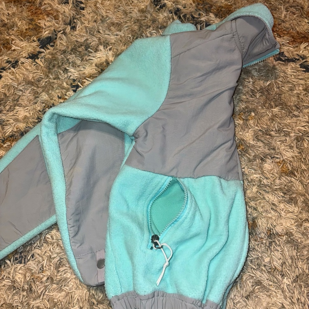 The North Face Girls Denali Fleece Jacket Size 7/8 Aqua Blue Gray Warm Zip - Picture 4 of 5